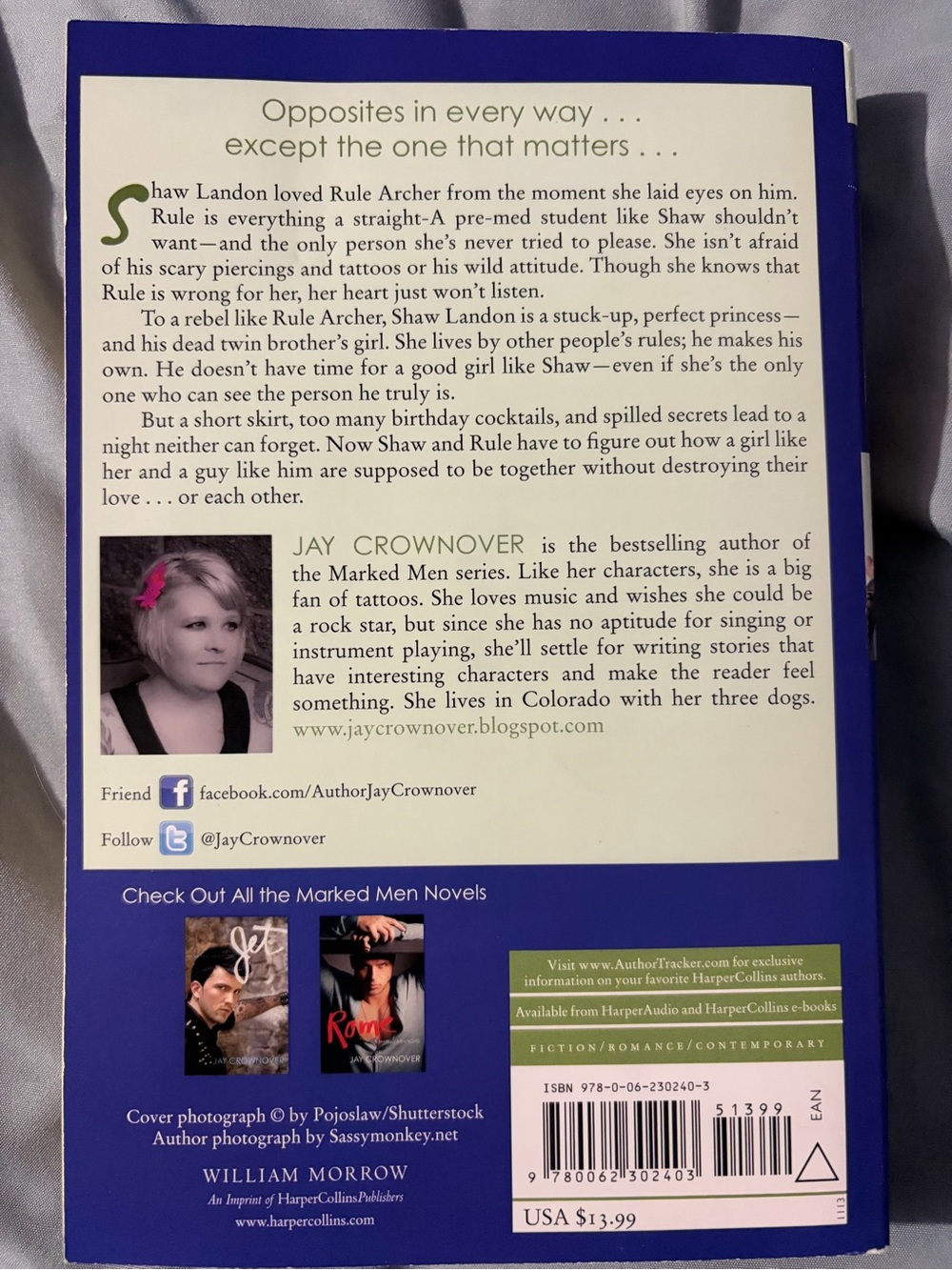 Books - Picture 3 of 13